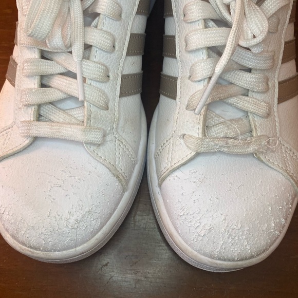 Adidas - Picture 2 of 8